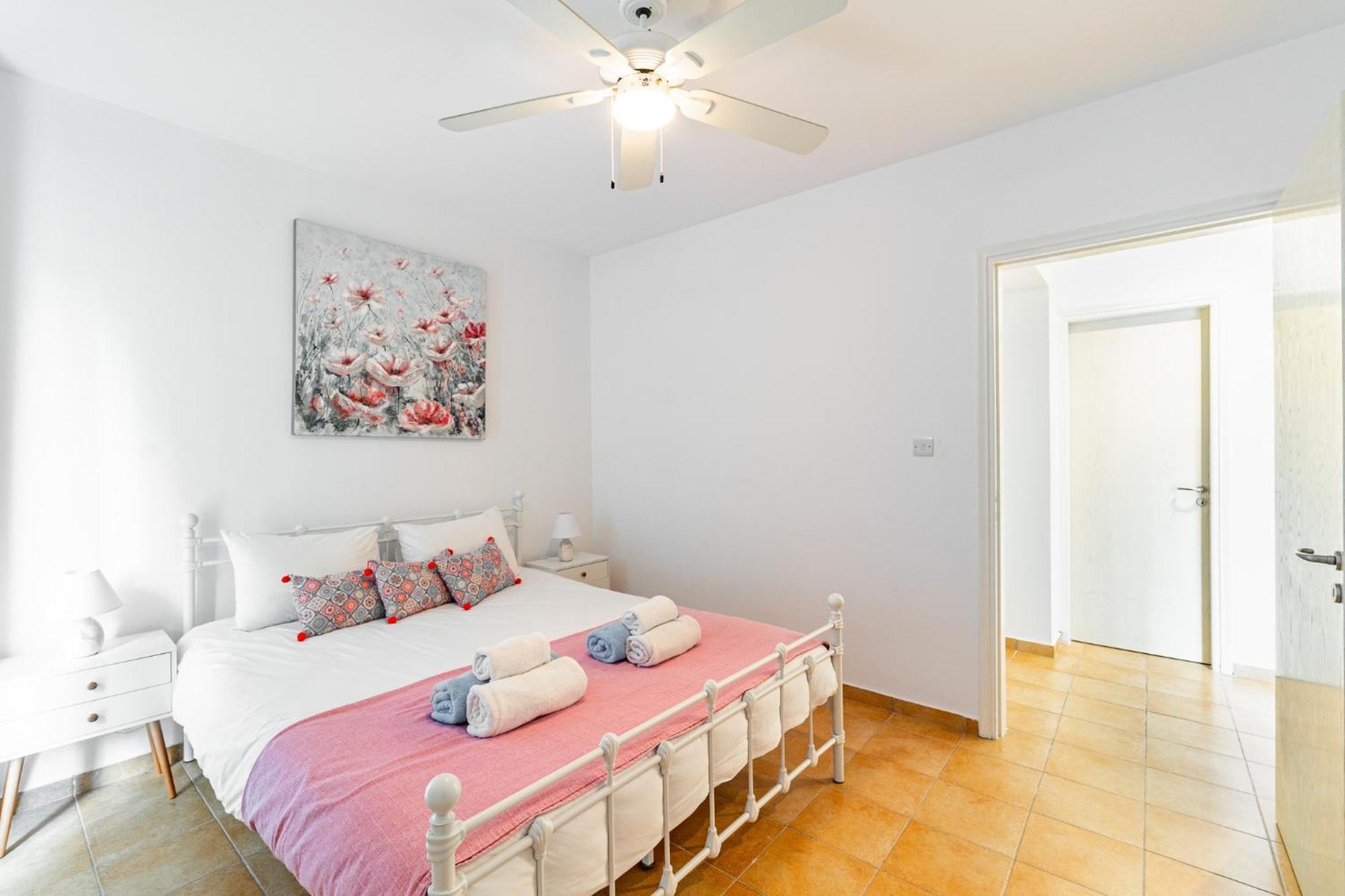 Beach Front Villa Mer Blu By Ezoria Villas Coral Bay Esterno foto