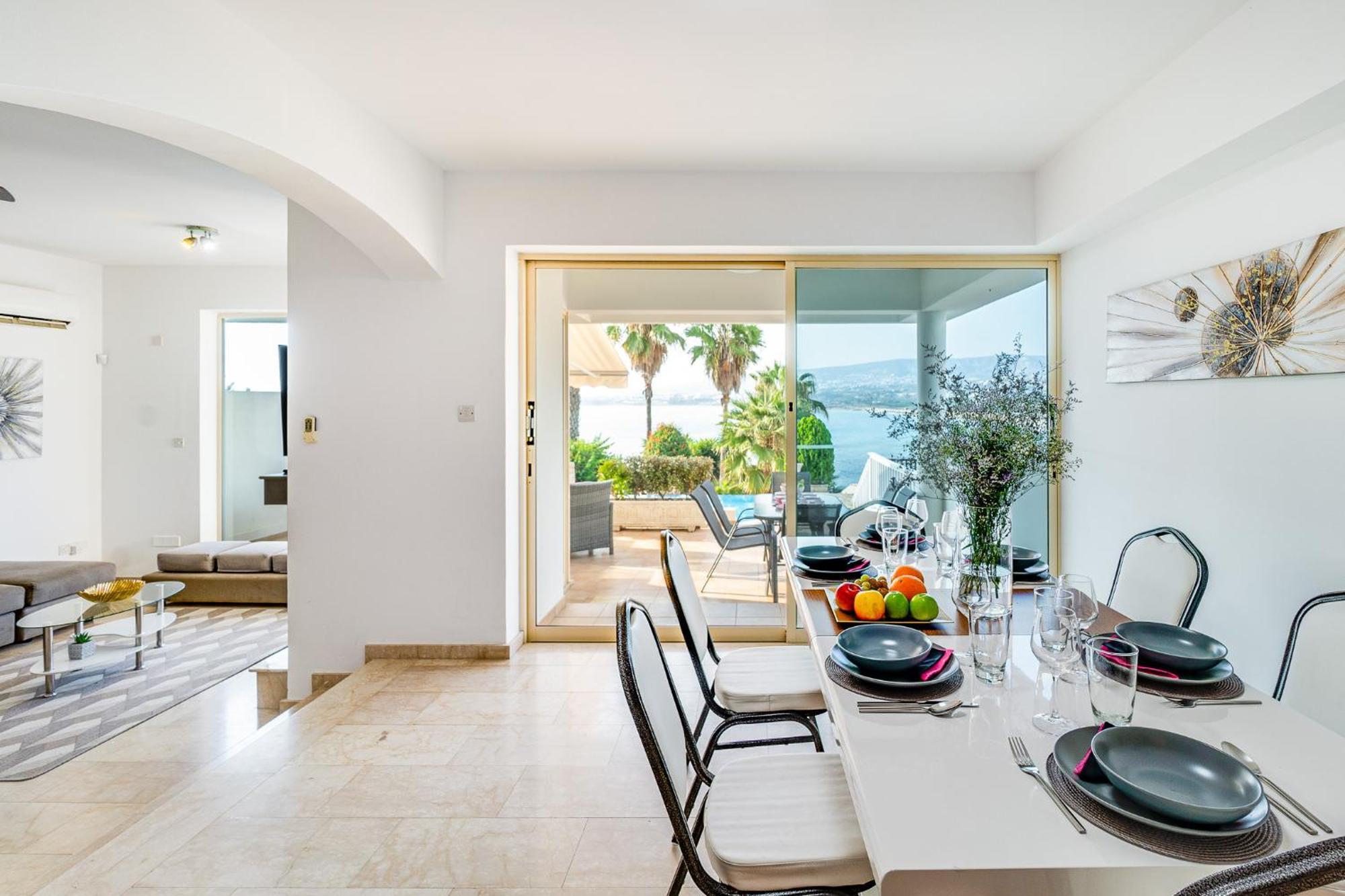 Beach Front Villa Mer Blu By Ezoria Villas Coral Bay Esterno foto