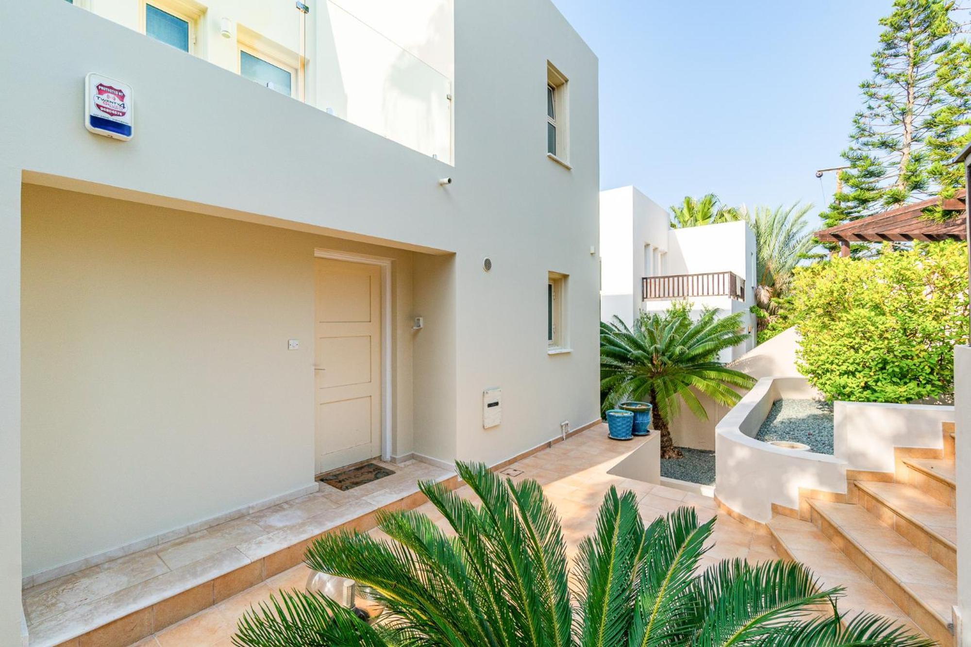 Beach Front Villa Mer Blu By Ezoria Villas Coral Bay Esterno foto